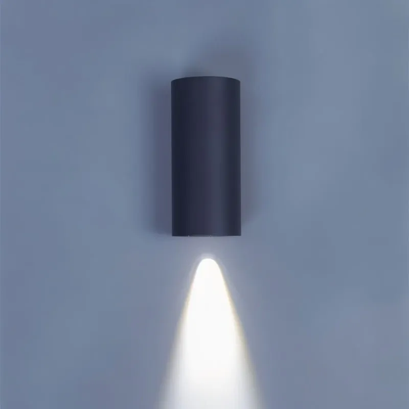 Elvyna Outdoor Wall Lamp