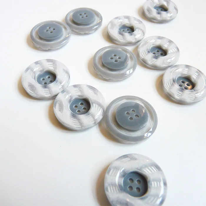 Plastic Drizzle Button - Gray